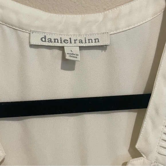 Daniel Rainn classic short sleeve blouse, off white, size Large - Picture 3 of 8